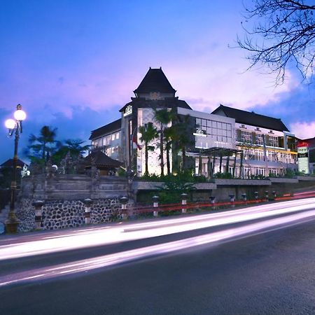 阿斯顿尼欧登巴萨酒店 丹帕沙 外观 照片
