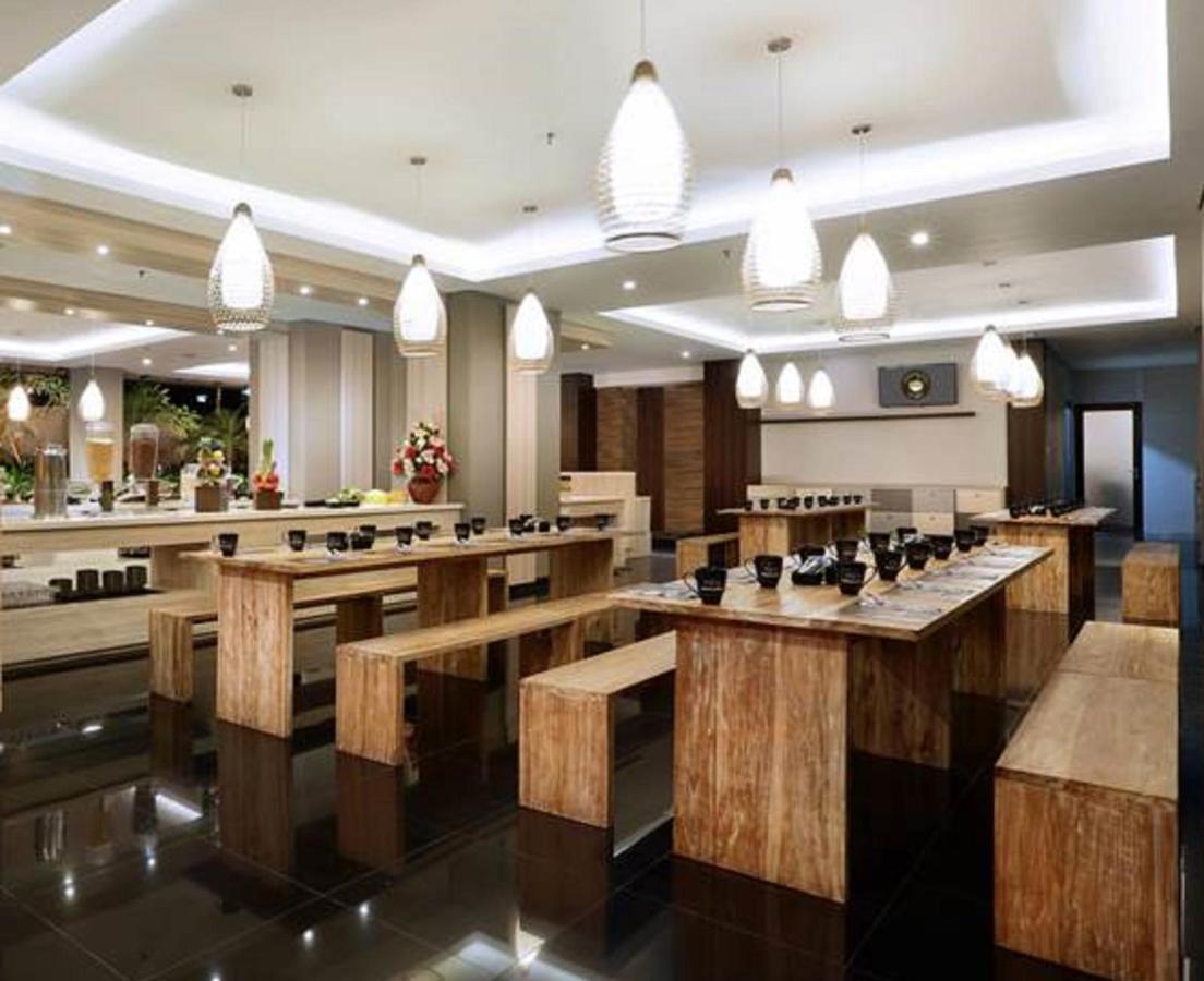 阿斯顿尼欧登巴萨酒店 丹帕沙 外观 照片